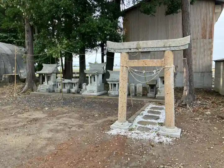 御田長島高尾神社の{uncategorized: "未分類", other: "その他", undefined: "問題あり", building: "その他建物", grave: "お墓", sacred_gate: "鳥居", guardian: "狛犬", statue: "像", buddha: "仏像", history: "歴史", nature: "自然", garden: "庭園", animal: "動物", pagoda: "塔", temizu: "手水舎", mountain_gate: "山門・神門", sanctuary: "本殿・本堂", subordinate: "末社・摂社", art: "芸術", scenery: "景色", jizo: "地蔵", ema: "絵馬", goshuin: "御朱印", omikuji: "おみくじ", items: "授与品その他", amulet: "お守り", goshuincho: "御朱印帳", eats: "食事", festival: "お祭り", votive_dance: "神楽", shichigosan: "七五三参", wedding: "結婚式", experience: "体験その他", initially: "初詣", around: "周辺", anti_infection: "感染症対策"}