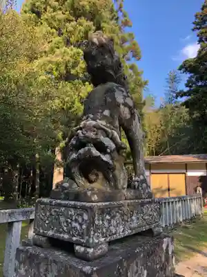 倭文神社の狛犬