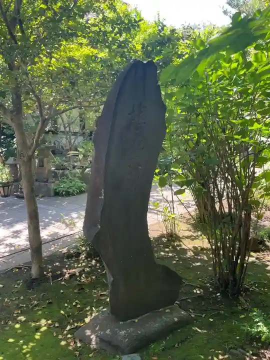 龍峰寺の{uncategorized: "未分類", other: "その他", undefined: "問題あり", building: "その他建物", grave: "お墓", sacred_gate: "鳥居", guardian: "狛犬", statue: "像", buddha: "仏像", history: "歴史", nature: "自然", garden: "庭園", animal: "動物", pagoda: "塔", temizu: "手水舎", mountain_gate: "山門・神門", sanctuary: "本殿・本堂", subordinate: "末社・摂社", art: "芸術", scenery: "景色", jizo: "地蔵", ema: "絵馬", goshuin: "御朱印", omikuji: "おみくじ", items: "授与品その他", amulet: "お守り", goshuincho: "御朱印帳", eats: "食事", festival: "お祭り", votive_dance: "神楽", shichigosan: "七五三参", wedding: "結婚式", experience: "体験その他", initially: "初詣", around: "周辺", anti_infection: "感染症対策"}