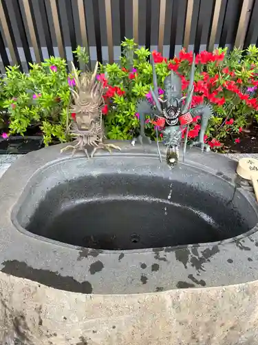 駒込妙義神社の手水