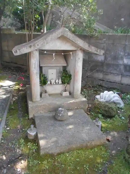 諏訪神社<新宮>の末社・摂社