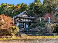 曽野稲荷神社の庭園
