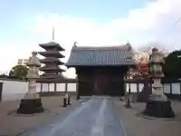 孝勝寺の山門・神門