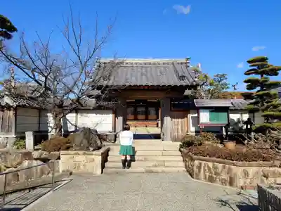 榮久寺(栄久寺)の山門・神門
