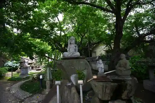 地蔵院の手水舎