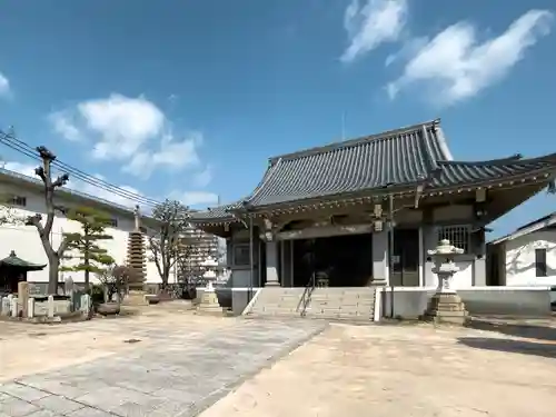 薬仙寺の本殿・本堂