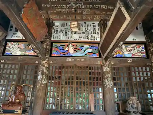 星谷寺の本殿・本堂