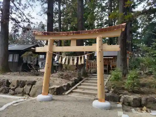 大崎八幡宮の末社