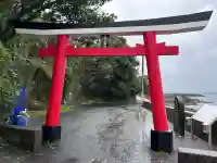 射楯兵主神社の{uncategorized: "未分類", other: "その他", undefined: "問題あり", building: "その他建物", grave: "お墓", sacred_gate: "鳥居", guardian: "狛犬", statue: "像", buddha: "仏像", history: "歴史", nature: "自然", garden: "庭園", animal: "動物", pagoda: "塔", temizu: "手水舎", mountain_gate: "山門・神門", sanctuary: "本殿・本堂", subordinate: "末社・摂社", art: "芸術", scenery: "景色", jizo: "地蔵", ema: "絵馬", goshuin: "御朱印", omikuji: "おみくじ", items: "授与品その他", amulet: "お守り", goshuincho: "御朱印帳", eats: "食事", festival: "お祭り", votive_dance: "神楽", shichigosan: "七五三参", wedding: "結婚式", experience: "体験その他", initially: "初詣", around: "周辺", anti_infection: "感染症対策"}