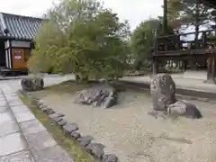 西大寺の庭園