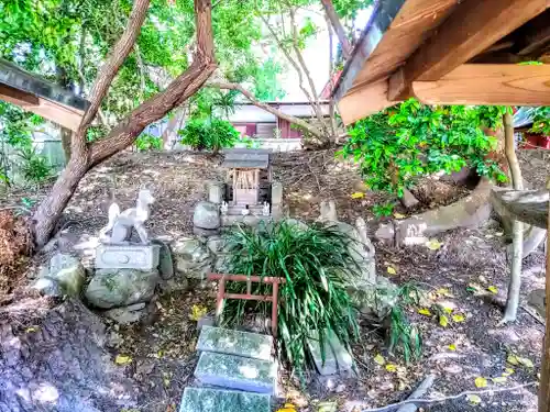 稲荷社（堀田稲荷神社）の末社