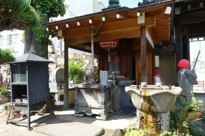 興徳寺の本殿・本堂