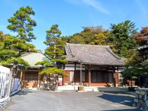 頭護山 如意寺の本殿