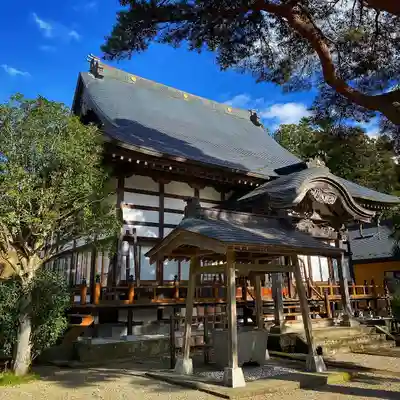 與楽寺の本殿・本堂