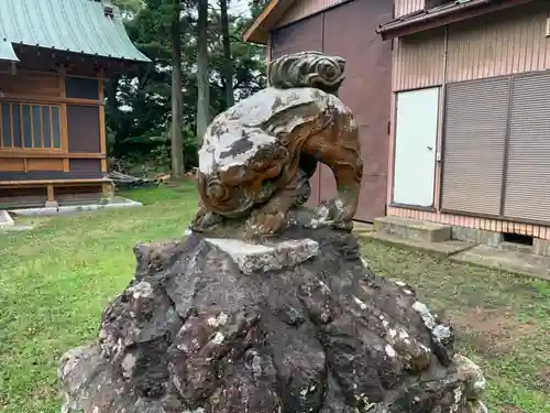 八幡神社の狛犬