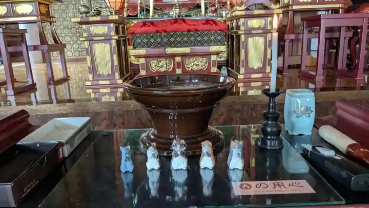 教信寺の本殿・本堂