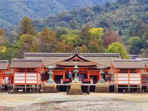 厳島神社(広島県)
