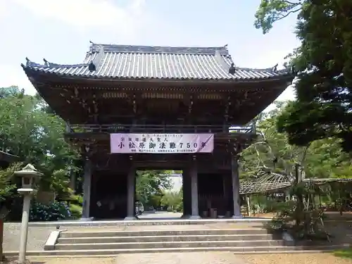 鏡忍寺の山門・神門