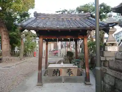 神明社・八幡社合殿(中杉町)の手水舎