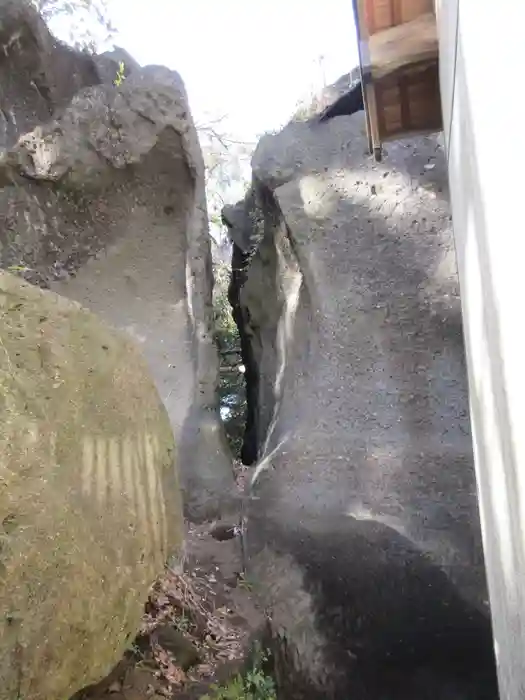 海南刀切神社の建物その他