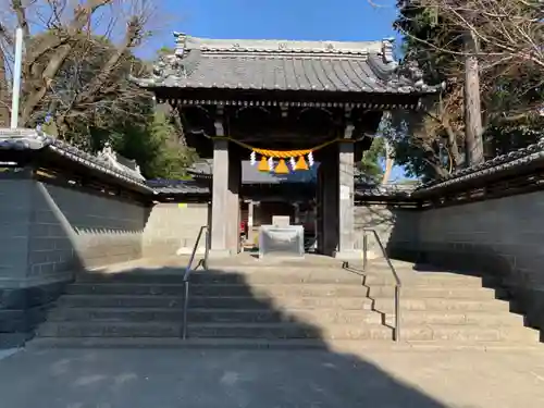 日吉浅間神社の山門