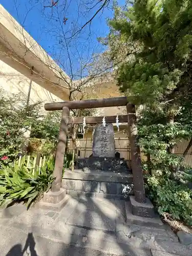 稲毛神社の{uncategorized: "未分類", other: "その他", undefined: "問題あり", building: "その他建物", grave: "お墓", sacred_gate: "鳥居", guardian: "狛犬", statue: "像", buddha: "仏像", history: "歴史", nature: "自然", garden: "庭園", animal: "動物", pagoda: "塔", temizu: "手水舎", mountain_gate: "山門・神門", sanctuary: "本殿・本堂", subordinate: "末社・摂社", art: "芸術", scenery: "景色", jizo: "地蔵", ema: "絵馬", goshuin: "御朱印", omikuji: "おみくじ", items: "授与品その他", amulet: "お守り", goshuincho: "御朱印帳", eats: "食事", festival: "お祭り", votive_dance: "神楽", shichigosan: "七五三参", wedding: "結婚式", experience: "体験その他", initially: "初詣", around: "周辺", anti_infection: "感染症対策"}