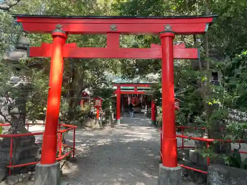 御器所八幡宮の{uncategorized: "未分類", other: "その他", undefined: "問題あり", building: "その他建物", grave: "お墓", sacred_gate: "鳥居", guardian: "狛犬", statue: "像", buddha: "仏像", history: "歴史", nature: "自然", garden: "庭園", animal: "動物", pagoda: "塔", temizu: "手水舎", mountain_gate: "山門・神門", sanctuary: "本殿・本堂", subordinate: "末社・摂社", art: "芸術", scenery: "景色", jizo: "地蔵", ema: "絵馬", goshuin: "御朱印", omikuji: "おみくじ", items: "授与品その他", amulet: "お守り", goshuincho: "御朱印帳", eats: "食事", festival: "お祭り", votive_dance: "神楽", shichigosan: "七五三参", wedding: "結婚式", experience: "体験その他", initially: "初詣", around: "周辺", anti_infection: "感染症対策"}
