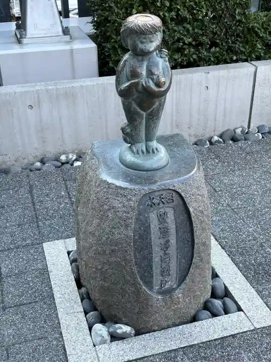 水天宮の{uncategorized: "未分類", other: "その他", undefined: "問題あり", building: "その他建物", grave: "お墓", sacred_gate: "鳥居", guardian: "狛犬", statue: "像", buddha: "仏像", history: "歴史", nature: "自然", garden: "庭園", animal: "動物", pagoda: "塔", temizu: "手水舎", mountain_gate: "山門・神門", sanctuary: "本殿・本堂", subordinate: "末社・摂社", art: "芸術", scenery: "景色", jizo: "地蔵", ema: "絵馬", goshuin: "御朱印", omikuji: "おみくじ", items: "授与品その他", amulet: "お守り", goshuincho: "御朱印帳", eats: "食事", festival: "お祭り", votive_dance: "神楽", shichigosan: "七五三参", wedding: "結婚式", experience: "体験その他", initially: "初詣", around: "周辺", anti_infection: "感染症対策"}