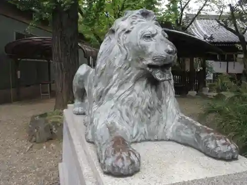 三囲神社の狛犬