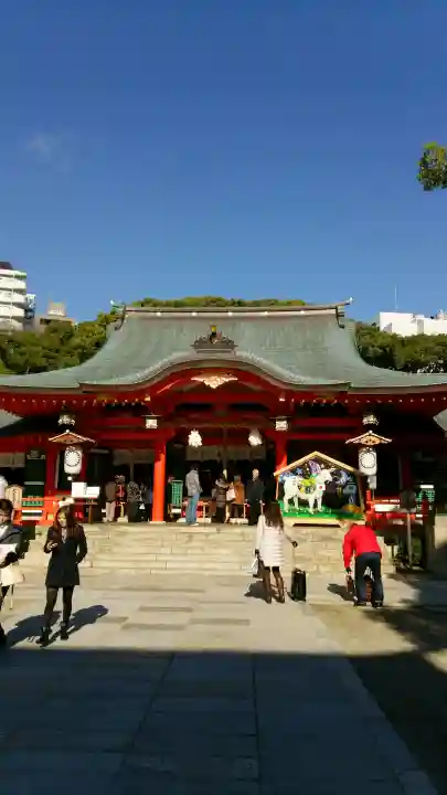 生田神社の{uncategorized: "未分類", other: "その他", undefined: "問題あり", building: "その他建物", grave: "お墓", sacred_gate: "鳥居", guardian: "狛犬", statue: "像", buddha: "仏像", history: "歴史", nature: "自然", garden: "庭園", animal: "動物", pagoda: "塔", temizu: "手水舎", mountain_gate: "山門・神門", sanctuary: "本殿・本堂", subordinate: "末社・摂社", art: "芸術", scenery: "景色", jizo: "地蔵", ema: "絵馬", goshuin: "御朱印", omikuji: "おみくじ", items: "授与品その他", amulet: "お守り", goshuincho: "御朱印帳", eats: "食事", festival: "お祭り", votive_dance: "神楽", shichigosan: "七五三参", wedding: "結婚式", experience: "体験その他", initially: "初詣", around: "周辺", anti_infection: "感染症対策"}