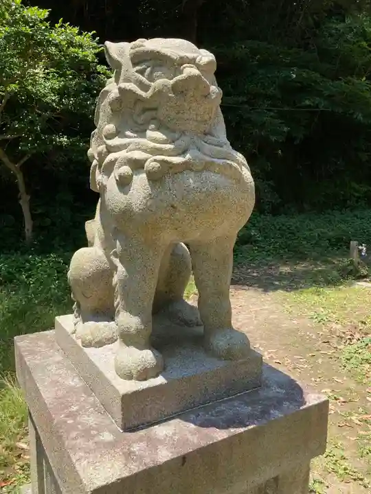 甘縄神明神社(甘縄神明宮)の狛犬