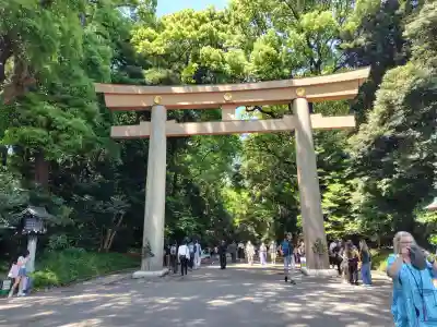 明治神宮の{uncategorized: "未分類", other: "その他", undefined: "問題あり", building: "その他建物", grave: "お墓", sacred_gate: "鳥居", guardian: "狛犬", statue: "像", buddha: "仏像", history: "歴史", nature: "自然", garden: "庭園", animal: "動物", pagoda: "塔", temizu: "手水舎", mountain_gate: "山門・神門", sanctuary: "本殿・本堂", subordinate: "末社・摂社", art: "芸術", scenery: "景色", jizo: "地蔵", ema: "絵馬", goshuin: "御朱印", omikuji: "おみくじ", items: "授与品その他", amulet: "お守り", goshuincho: "御朱印帳", eats: "食事", festival: "お祭り", votive_dance: "神楽", shichigosan: "七五三参", wedding: "結婚式", experience: "体験その他", initially: "初詣", around: "周辺", anti_infection: "感染症対策"}