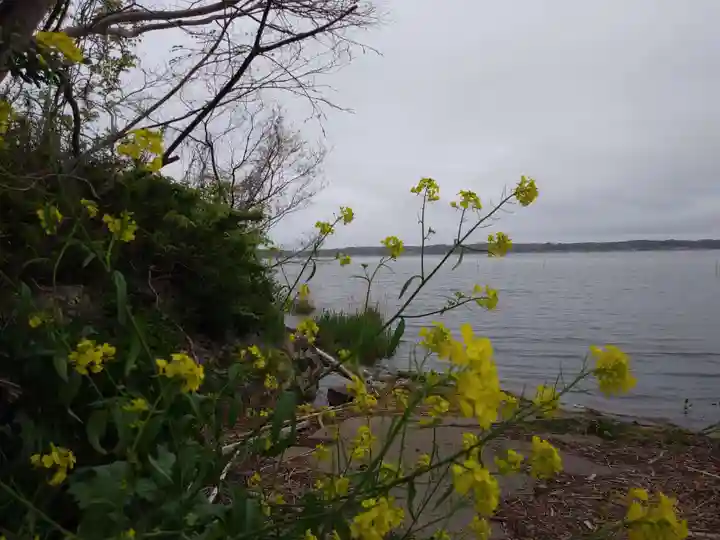 三柱神社の周辺