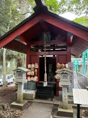 大杉神社 境内社 勝馬神社の{uncategorized: "未分類", other: "その他", undefined: "問題あり", building: "その他建物", grave: "お墓", sacred_gate: "鳥居", guardian: "狛犬", statue: "像", buddha: "仏像", history: "歴史", nature: "自然", garden: "庭園", animal: "動物", pagoda: "塔", temizu: "手水舎", mountain_gate: "山門・神門", sanctuary: "本殿・本堂", subordinate: "末社・摂社", art: "芸術", scenery: "景色", jizo: "地蔵", ema: "絵馬", goshuin: "御朱印", omikuji: "おみくじ", items: "授与品その他", amulet: "お守り", goshuincho: "御朱印帳", eats: "食事", festival: "お祭り", votive_dance: "神楽", shichigosan: "七五三参", wedding: "結婚式", experience: "体験その他", initially: "初詣", around: "周辺", anti_infection: "感染症対策"}