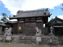 神明社の本殿