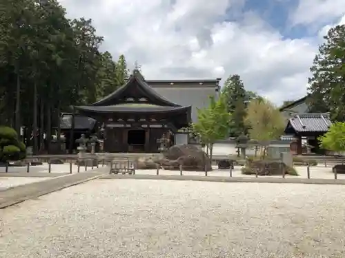 恵林寺の本殿・本堂