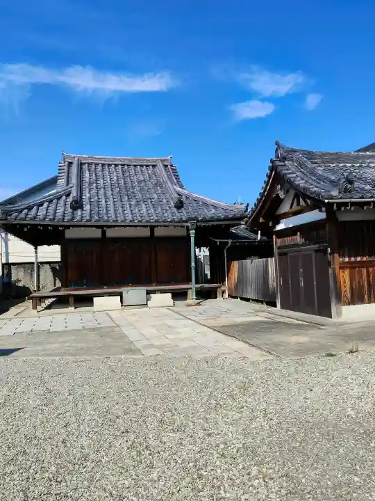 塩穴寺の{uncategorized: "未分類", other: "その他", undefined: "問題あり", building: "その他建物", grave: "お墓", sacred_gate: "鳥居", guardian: "狛犬", statue: "像", buddha: "仏像", history: "歴史", nature: "自然", garden: "庭園", animal: "動物", pagoda: "塔", temizu: "手水舎", mountain_gate: "山門・神門", sanctuary: "本殿・本堂", subordinate: "末社・摂社", art: "芸術", scenery: "景色", jizo: "地蔵", ema: "絵馬", goshuin: "御朱印", omikuji: "おみくじ", items: "授与品その他", amulet: "お守り", goshuincho: "御朱印帳", eats: "食事", festival: "お祭り", votive_dance: "神楽", shichigosan: "七五三参", wedding: "結婚式", experience: "体験その他", initially: "初詣", around: "周辺", anti_infection: "感染症対策"}