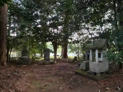 小林瀧尾神社の{uncategorized: "未分類", other: "その他", undefined: "問題あり", building: "その他建物", grave: "お墓", sacred_gate: "鳥居", guardian: "狛犬", statue: "像", buddha: "仏像", history: "歴史", nature: "自然", garden: "庭園", animal: "動物", pagoda: "塔", temizu: "手水舎", mountain_gate: "山門・神門", sanctuary: "本殿・本堂", subordinate: "末社・摂社", art: "芸術", scenery: "景色", jizo: "地蔵", ema: "絵馬", goshuin: "御朱印", omikuji: "おみくじ", items: "授与品その他", amulet: "お守り", goshuincho: "御朱印帳", eats: "食事", festival: "お祭り", votive_dance: "神楽", shichigosan: "七五三参", wedding: "結婚式", experience: "体験その他", initially: "初詣", around: "周辺", anti_infection: "感染症対策"}