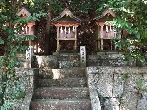 葛木坐火雷神社の末社・摂社