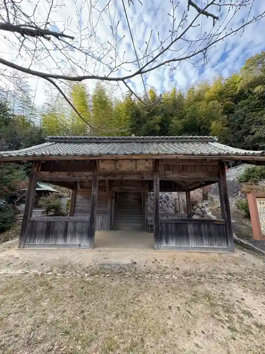 大塚観音堂の{uncategorized: "未分類", other: "その他", undefined: "問題あり", building: "その他建物", grave: "お墓", sacred_gate: "鳥居", guardian: "狛犬", statue: "像", buddha: "仏像", history: "歴史", nature: "自然", garden: "庭園", animal: "動物", pagoda: "塔", temizu: "手水舎", mountain_gate: "山門・神門", sanctuary: "本殿・本堂", subordinate: "末社・摂社", art: "芸術", scenery: "景色", jizo: "地蔵", ema: "絵馬", goshuin: "御朱印", omikuji: "おみくじ", items: "授与品その他", amulet: "お守り", goshuincho: "御朱印帳", eats: "食事", festival: "お祭り", votive_dance: "神楽", shichigosan: "七五三参", wedding: "結婚式", experience: "体験その他", initially: "初詣", around: "周辺", anti_infection: "感染症対策"}