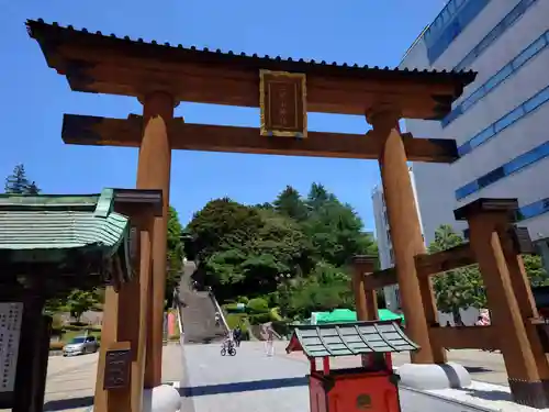 宇都宮二荒山神社の鳥居