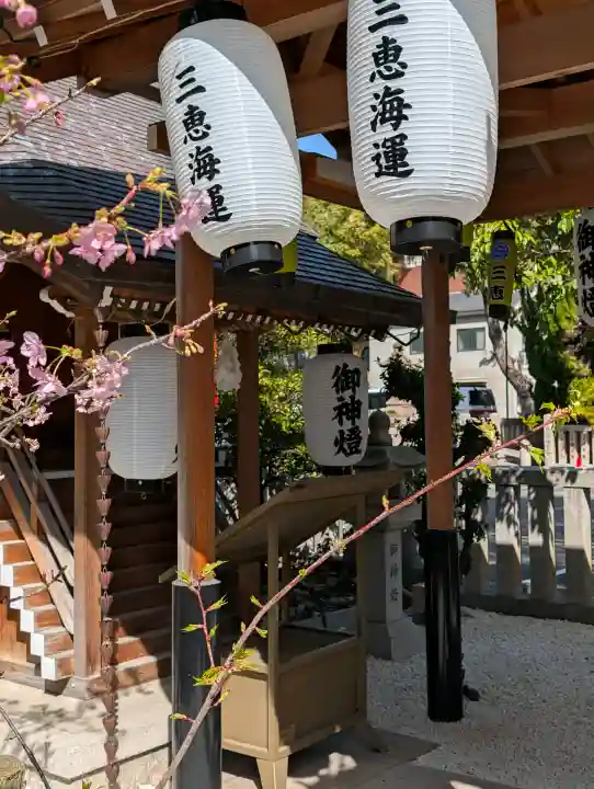生田神社の{uncategorized: "未分類", other: "その他", undefined: "問題あり", building: "その他建物", grave: "お墓", sacred_gate: "鳥居", guardian: "狛犬", statue: "像", buddha: "仏像", history: "歴史", nature: "自然", garden: "庭園", animal: "動物", pagoda: "塔", temizu: "手水舎", mountain_gate: "山門・神門", sanctuary: "本殿・本堂", subordinate: "末社・摂社", art: "芸術", scenery: "景色", jizo: "地蔵", ema: "絵馬", goshuin: "御朱印", omikuji: "おみくじ", items: "授与品その他", amulet: "お守り", goshuincho: "御朱印帳", eats: "食事", festival: "お祭り", votive_dance: "神楽", shichigosan: "七五三参", wedding: "結婚式", experience: "体験その他", initially: "初詣", around: "周辺", anti_infection: "感染症対策"}