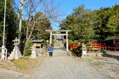 赤尾渋垂郡辺神社の鳥居