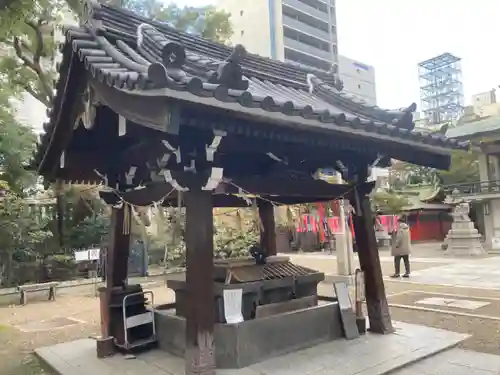 難波神社の手水舎