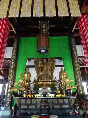 萬福寺の本殿・本堂