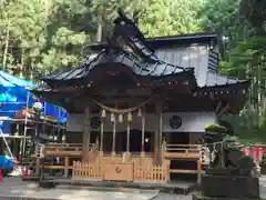 御岩神社の本殿