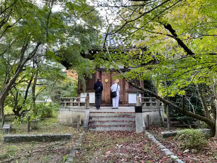 清凉寺のその他建物