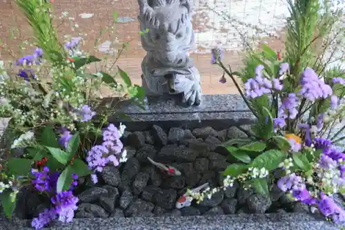 滑川神社 - 仕事と子どもの守り神の手水舎