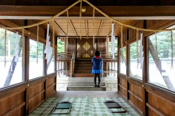 御鍬神社の本殿・本堂