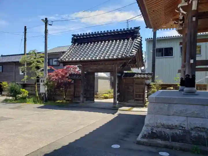 尊光寺の山門・神門